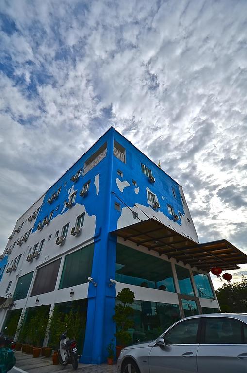 Yew Boutique Hotel Teluk Intan Exterior photo