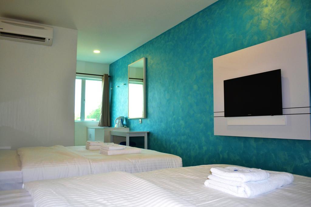 Yew Boutique Hotel Teluk Intan Room photo