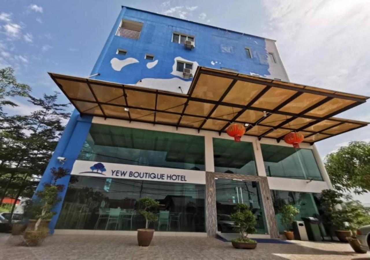 Yew Boutique Hotel Teluk Intan Exterior photo